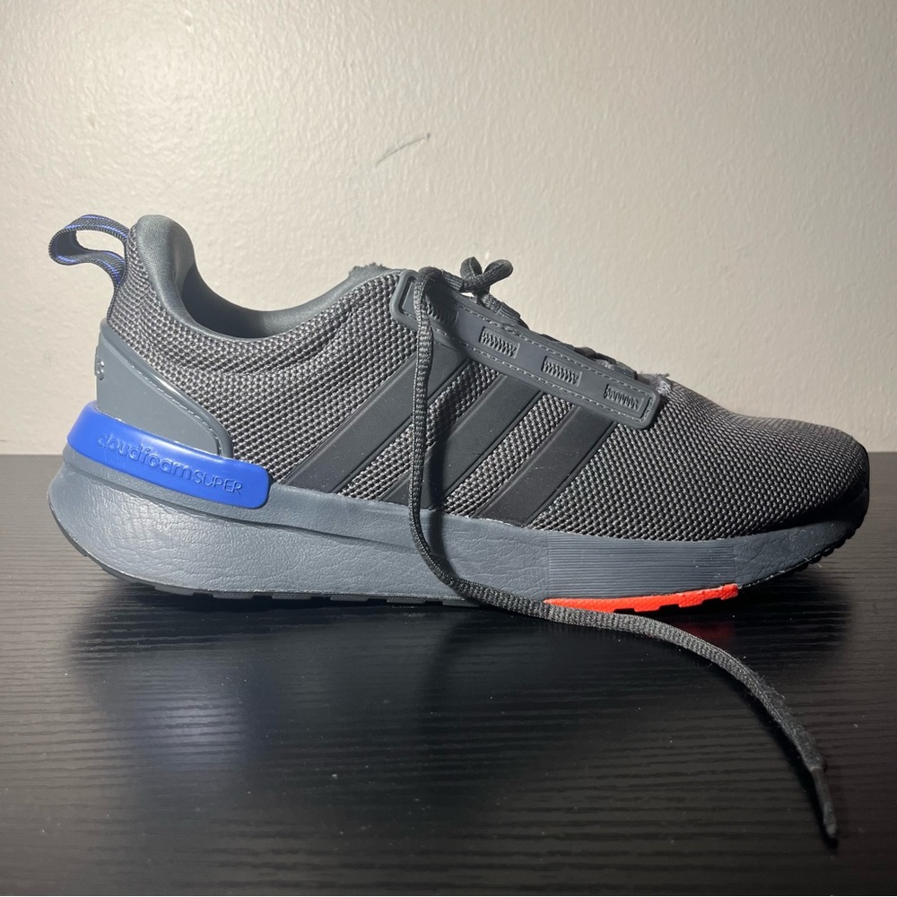 Men’s Adidas Gym shoes